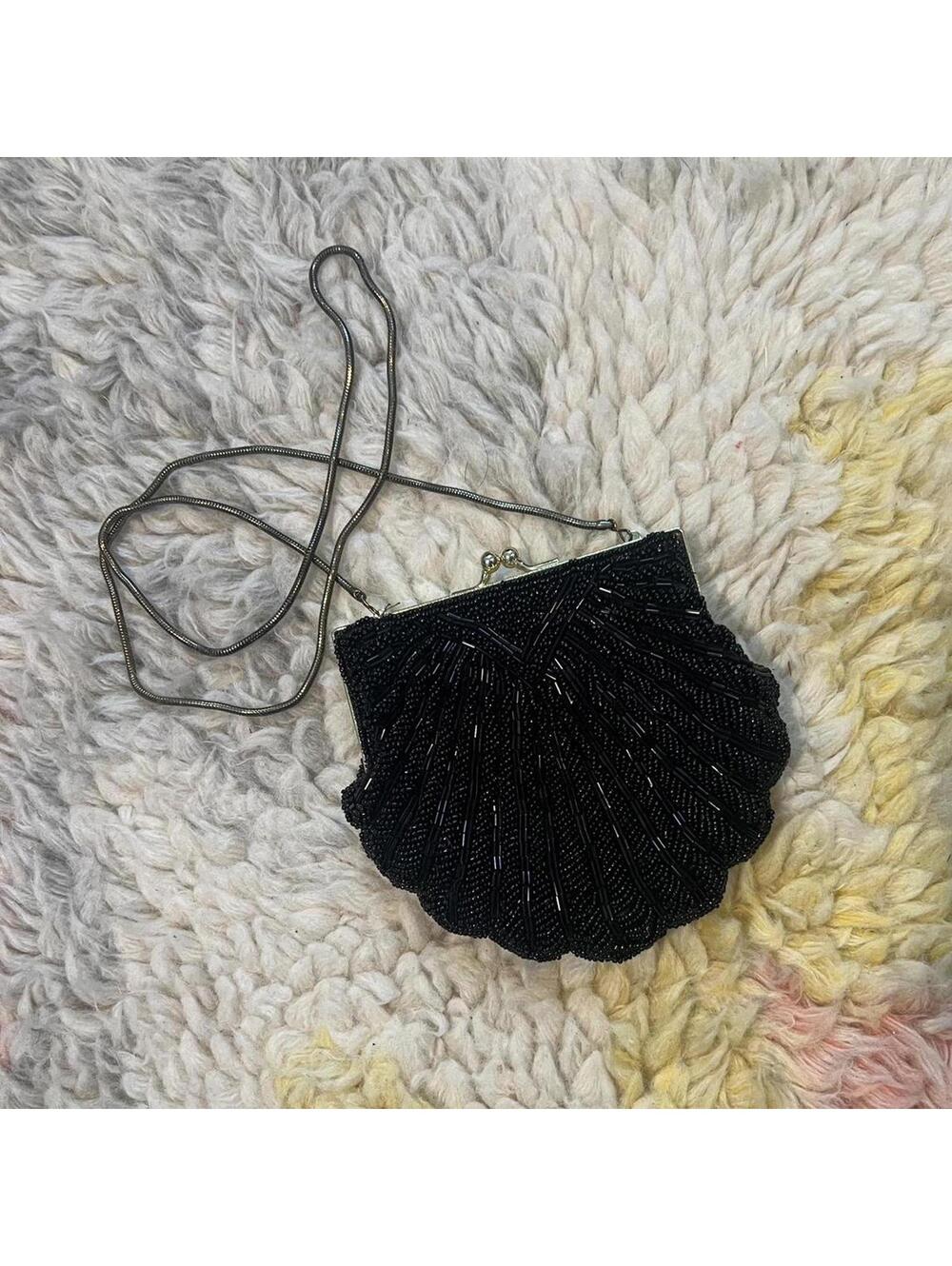 vintage 50’s black beaded clam shell evening bag